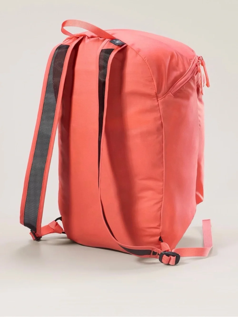 NWOT Arc'teryx Heliad 15 Lightweight Compact Outdoor reef Nylon Backpack